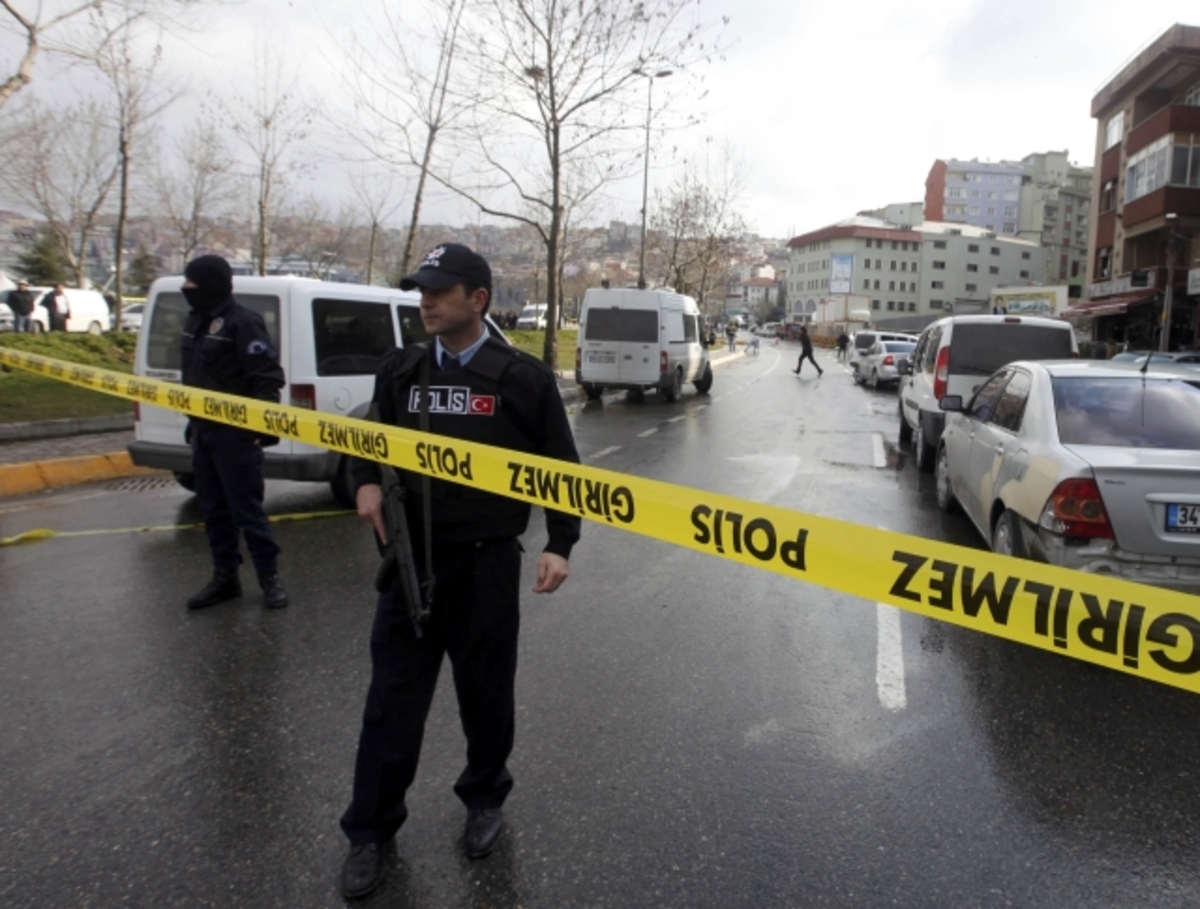 Τρόμος στην Κωνσταντινούπολη – Ισχυρή έκρηξη κοντά στα γραφεία του κόμματος του Ερντογάν