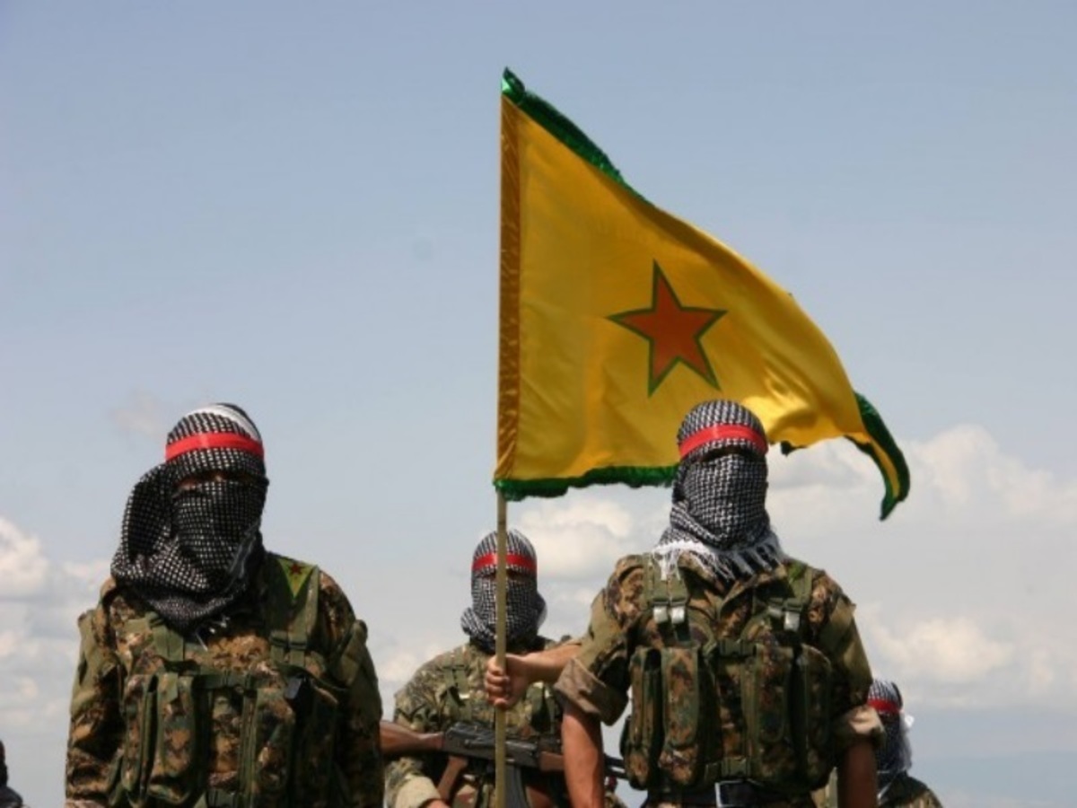 ΒΙΝΤΕΟ: Η στιγμή που Κούρδοι μαχητές ανταλλάσσουν πυρά με Τουρκμένους