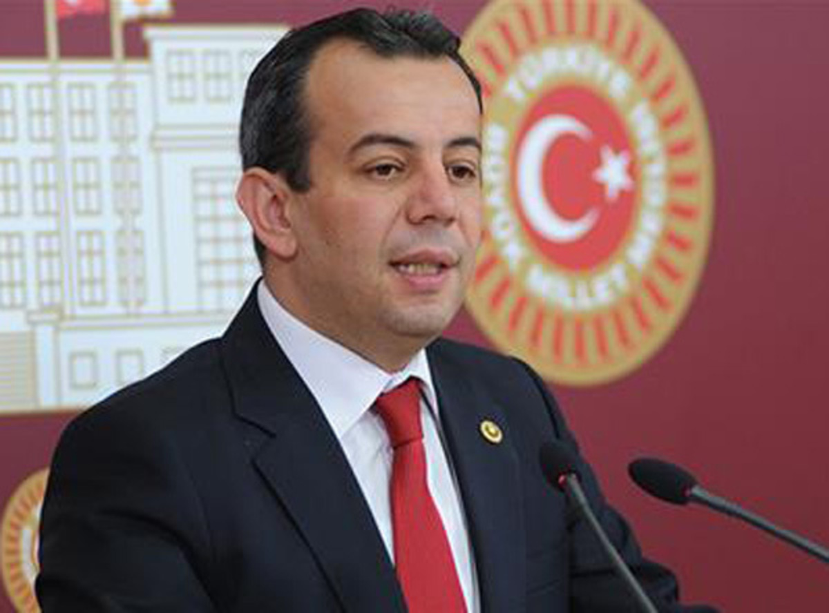 Τούρκος βουλευτής: Θα πάω να καρφώσω την τουρκική σημαία στα νησιά του Αιγαίου!
