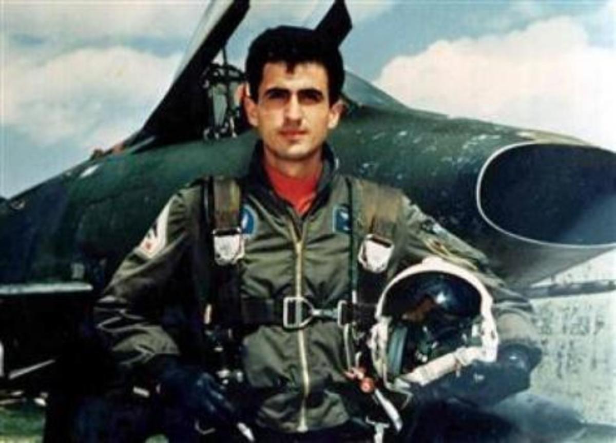 “Μας κατέρριψαν οι Έλληνες” δηλώνει ο πιλότος του τουρκικού F-16 που είχε πέσει στο Αιγαίο
