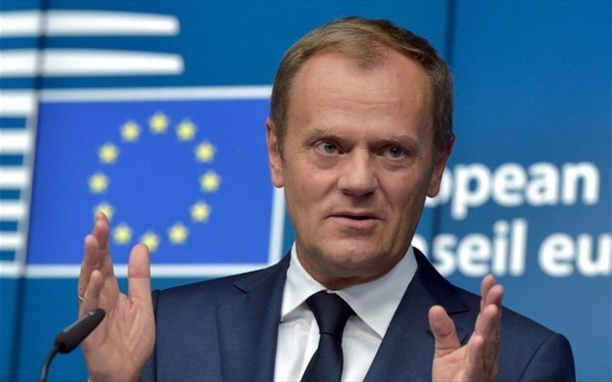 Τουσκ: Αν σε δύο μήνες δεν αντιμετωπιστεί το προσφυγικό, καταρρέει η Σένγκεν