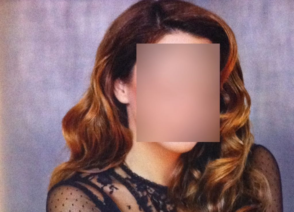 «Με έχει ερωτευτεί συνάδελφός μου γυναίκα. Κάποια στιγμή είχε πιει πολύ και…»