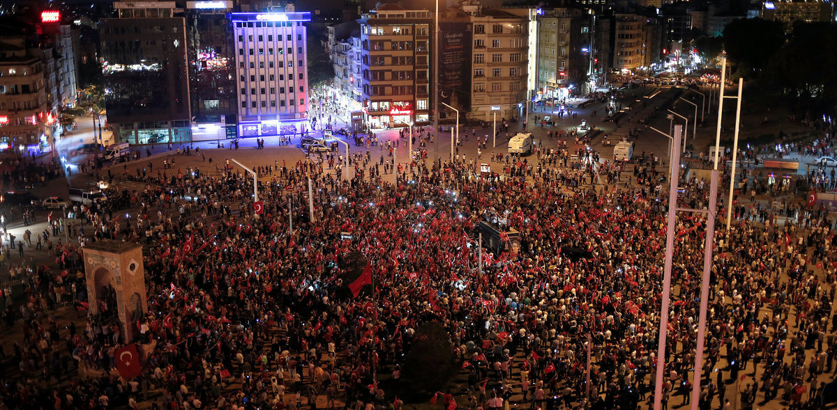 Τρίζει οικονομικά η Τουρκία μετά την απόπειρα πραξικοπήματος