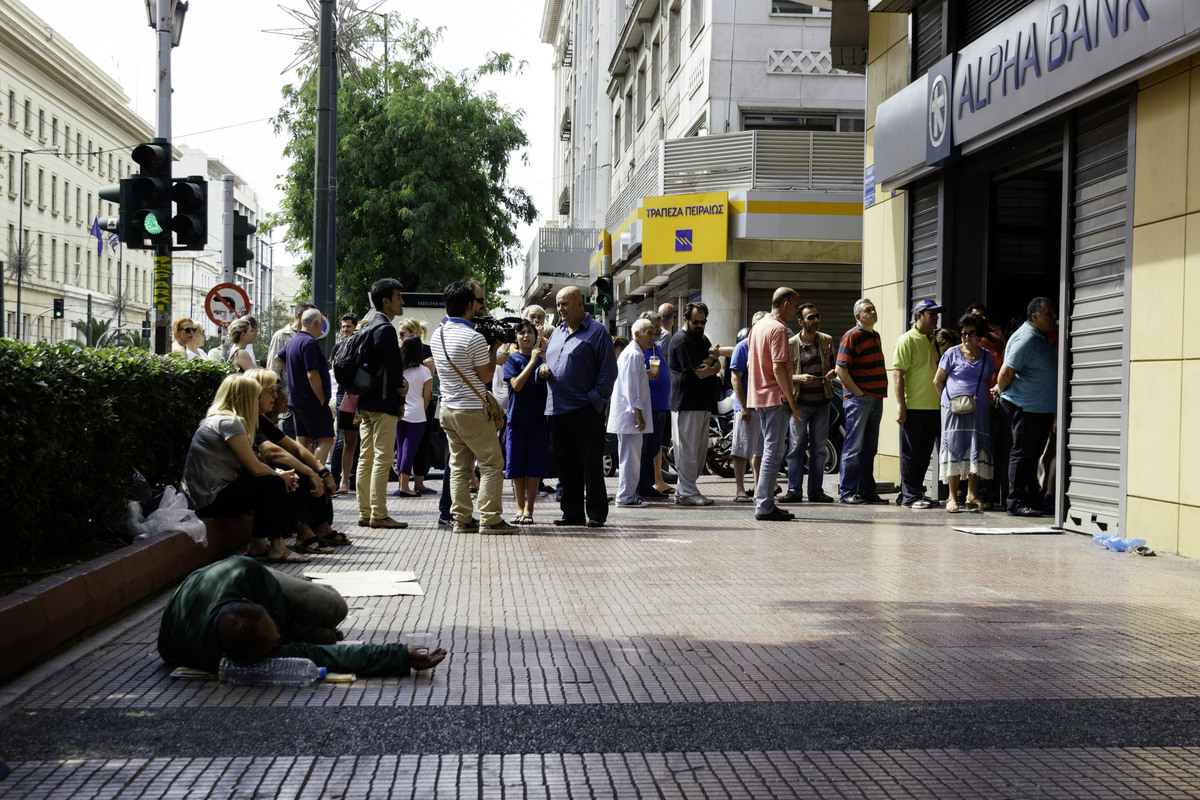 Ανοίγουν τη Δευτέρα οι τράπεζες με νέες υπηρεσίες – Το Σάββατο η ΠΝΠ