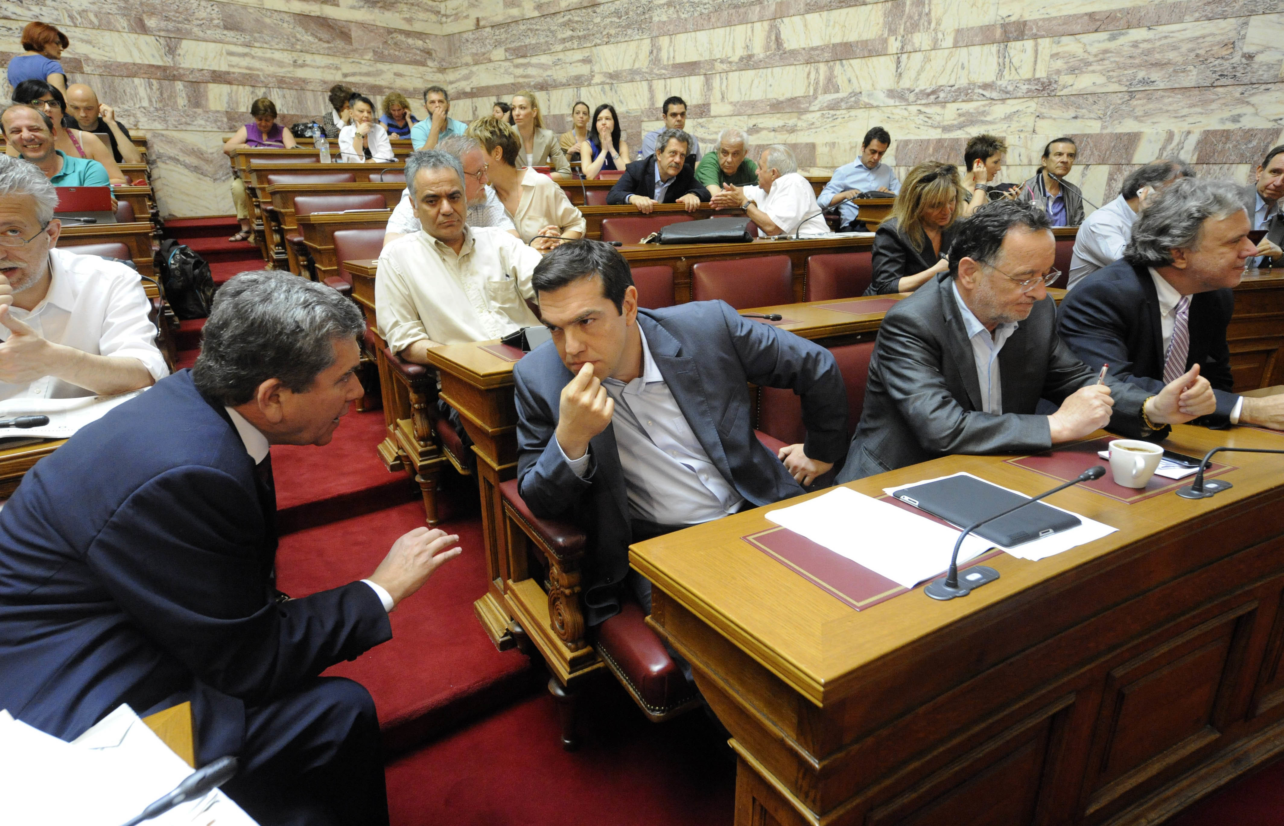Βαβέλ στο εσωτερικό του ΣΥΡΙΖΑ! Η “πασοκική” τάση κατά των ανταρτών – Τσίπρας: Στόχος η αυτοδυναμία και να μην εκλεγεί ΠτΔ