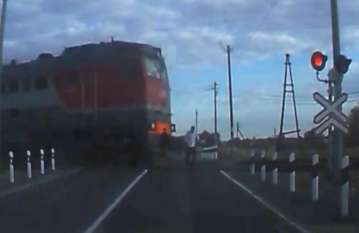 ΣΟΚ προκαλέι ένα δυστύχημα στη Ρωσία με τρένο