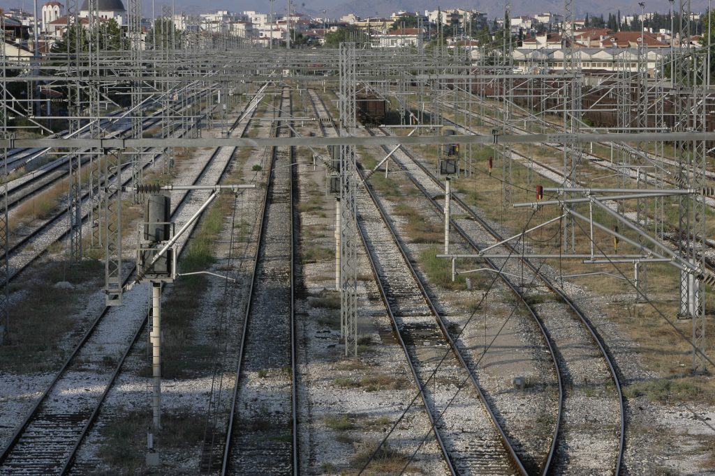 Συμφωνία Αλβανίας με το Μαυροβούνιο για τους σιδηρόδρομους