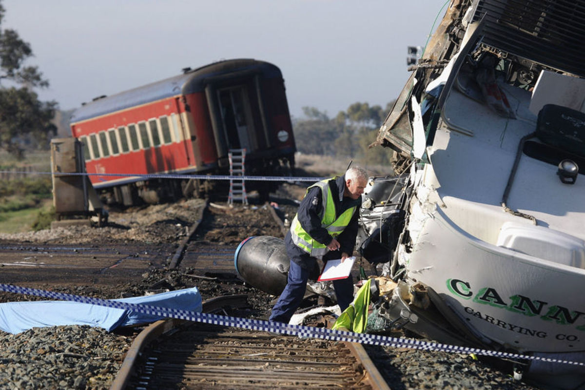 10 νεκροί σε σιδηροδρομικό δυστύχημα στο Μεξικό