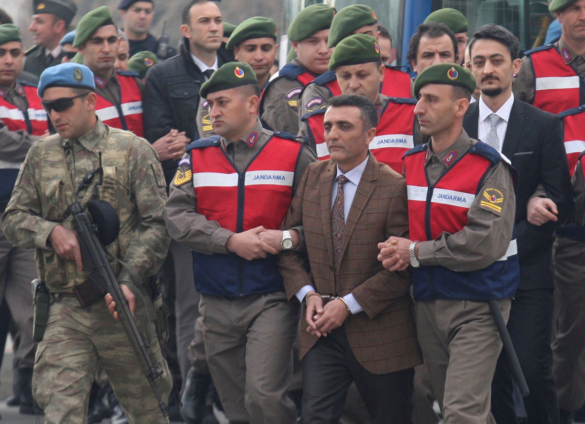 Σόου του Ερντογάν στη δίκη για την απόπειρα δολοφονίας του [pics]