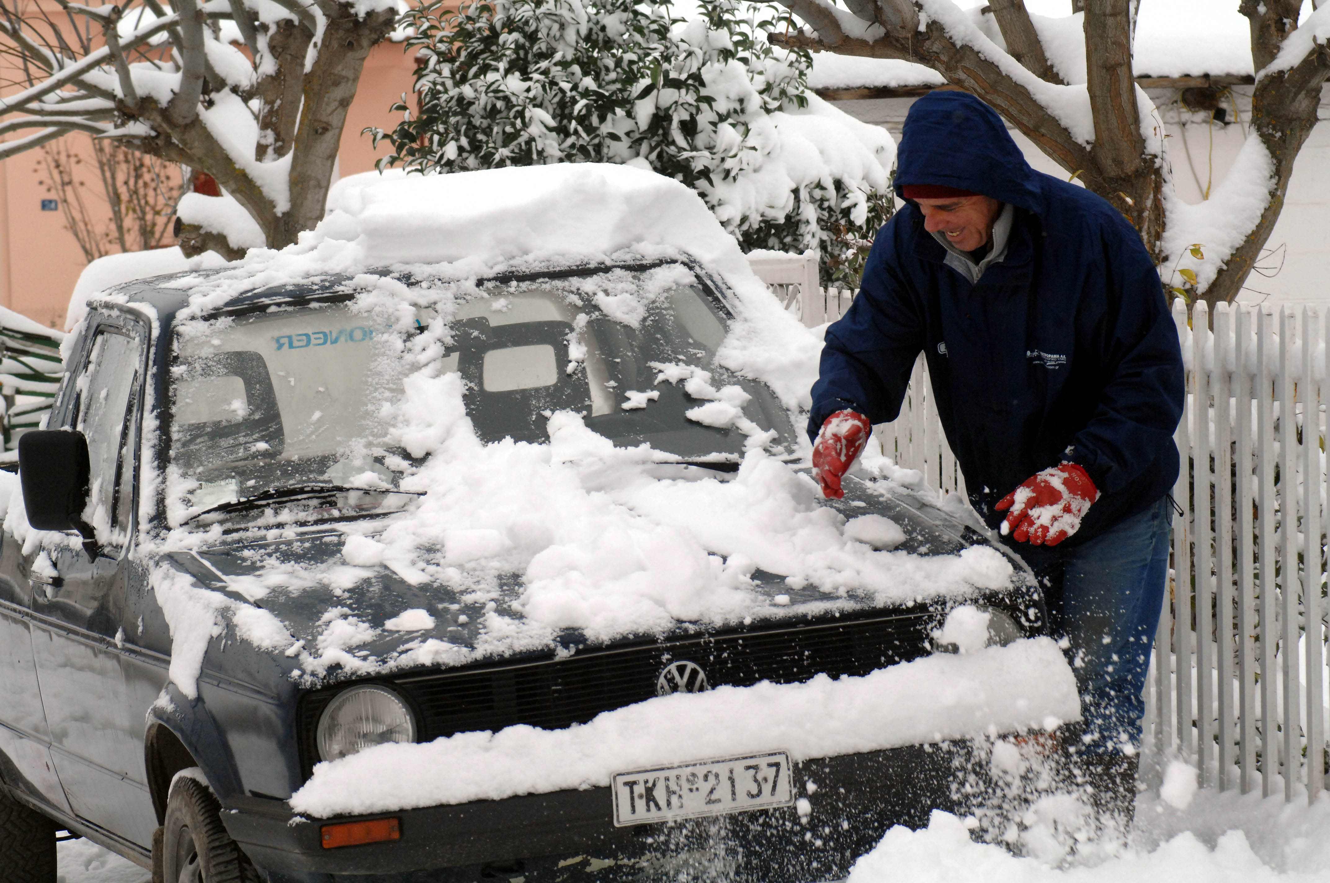 Τρίκαλα: Με αλυσίδες στα ορεινά του νομού