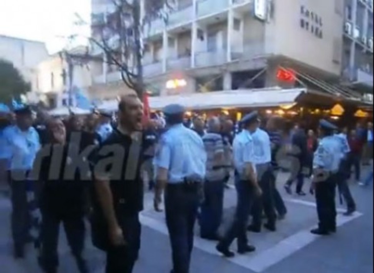 Βουλευτής Ηλιόπουλος κατά Τσίπρα