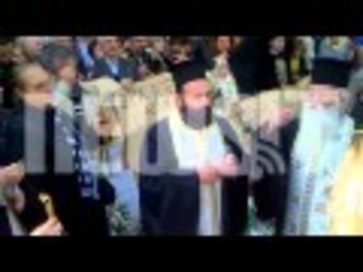 Τρισάγιο και πορεία στο κέντρο της Αθήνας