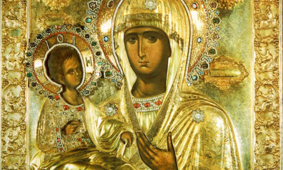 Παναγία Τριχερούσα: Η θαυματουργή εικόνα του Αγίου Όρους