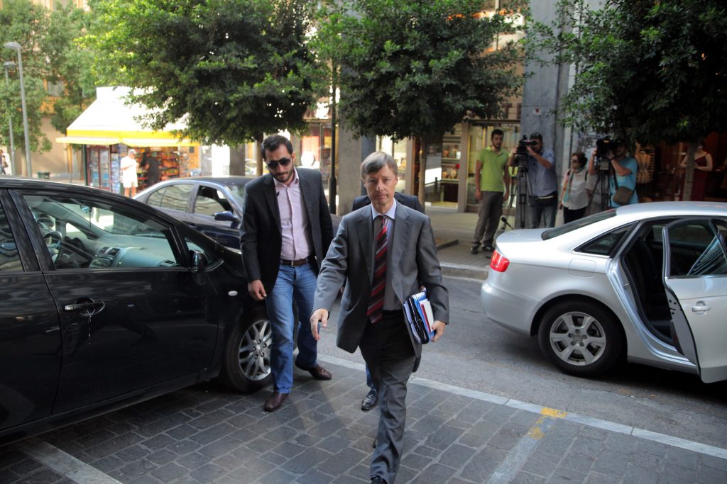 ΦΩΤΟ EUROKINISSI - Το κλιμάκιο της τρόικας στο υπουργείο Οικονομικών