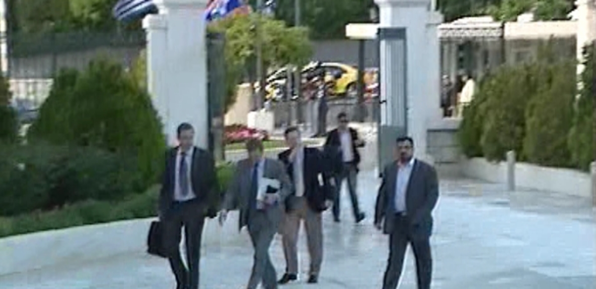 Οκτώ ”κίτρινες” έβγαλε η Τρόικα