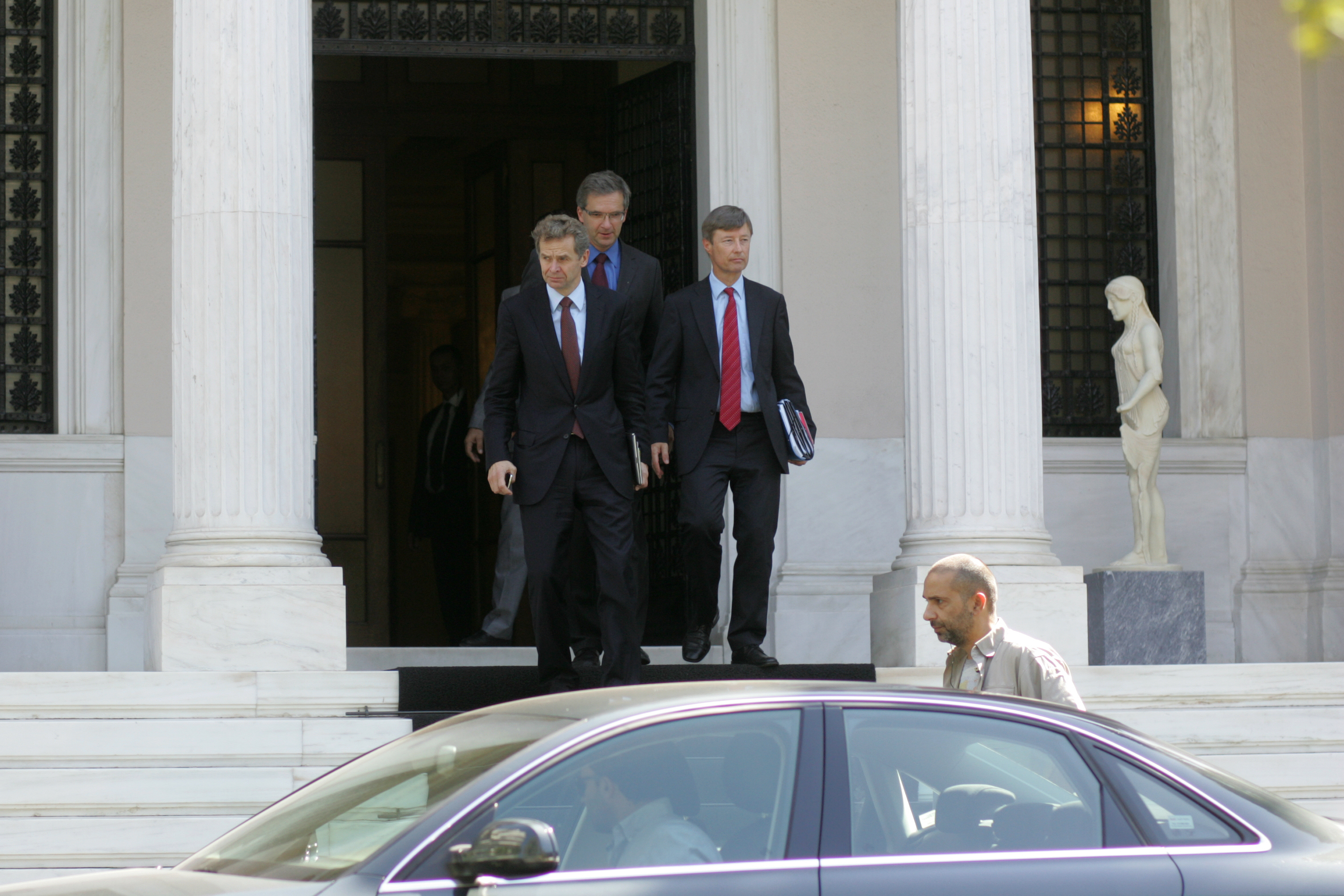 Τρόικα: Έχετε διορία μέχρι τις 9 Δεκεμβρίου να… συμμορφωθείτε! – Έρχεται νέο «χαράτσι» 483€ για κάθε νοικοκυριό