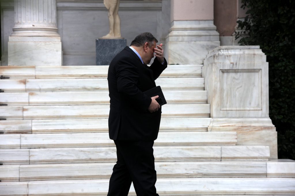 Οι νέες σκληρές απαιτήσεις της τρόικας – Πάνε περίπατο οι 100 δόσεις; – Αυξάνεται ο χαμηλός ΦΠΑ