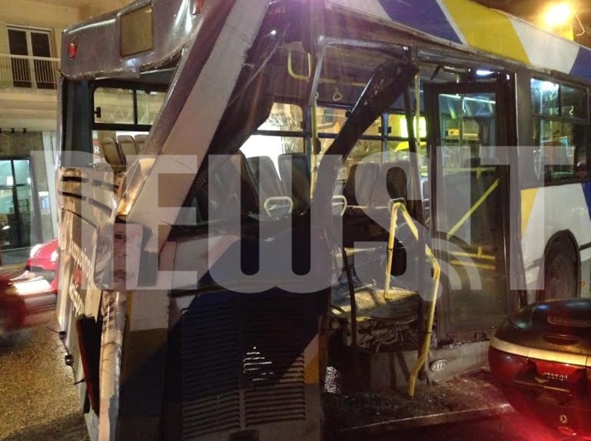 Συγκρούστηκε διπλό λεωφορείο με τρόλει στην Πατησίων – Δύο τραυματίες