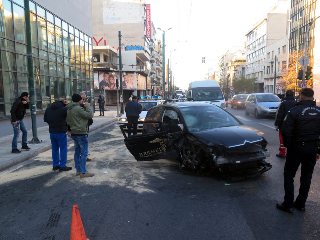 Τροχαίο στην Συγγρού – Μεθυσμένος ο ένας από τους δυο οδηγούς!