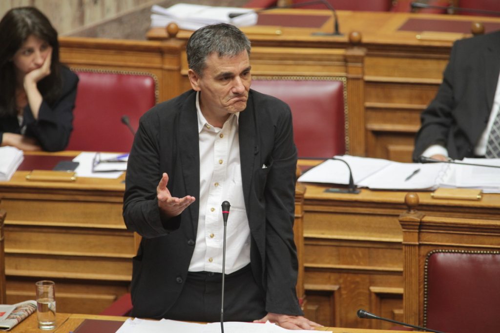 Έκκληση Τσακαλώτου στους πολίτες: Φέρτε πίσω τα λεφτά σας!