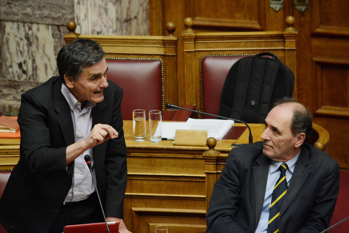Καλό… ξημέρωμα! Επί τάπητος τα δημοσιονομικά, έπονται τα “κόκκινα” δάνεια στις διαπραγματεύσεις