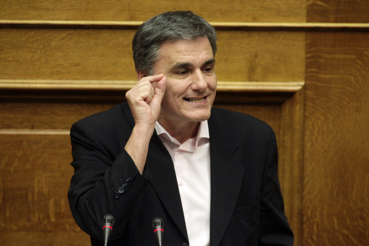 Ειρωνείες Τσακαλώτου: Συγκινούμαι που σας έλειψα! [vid]