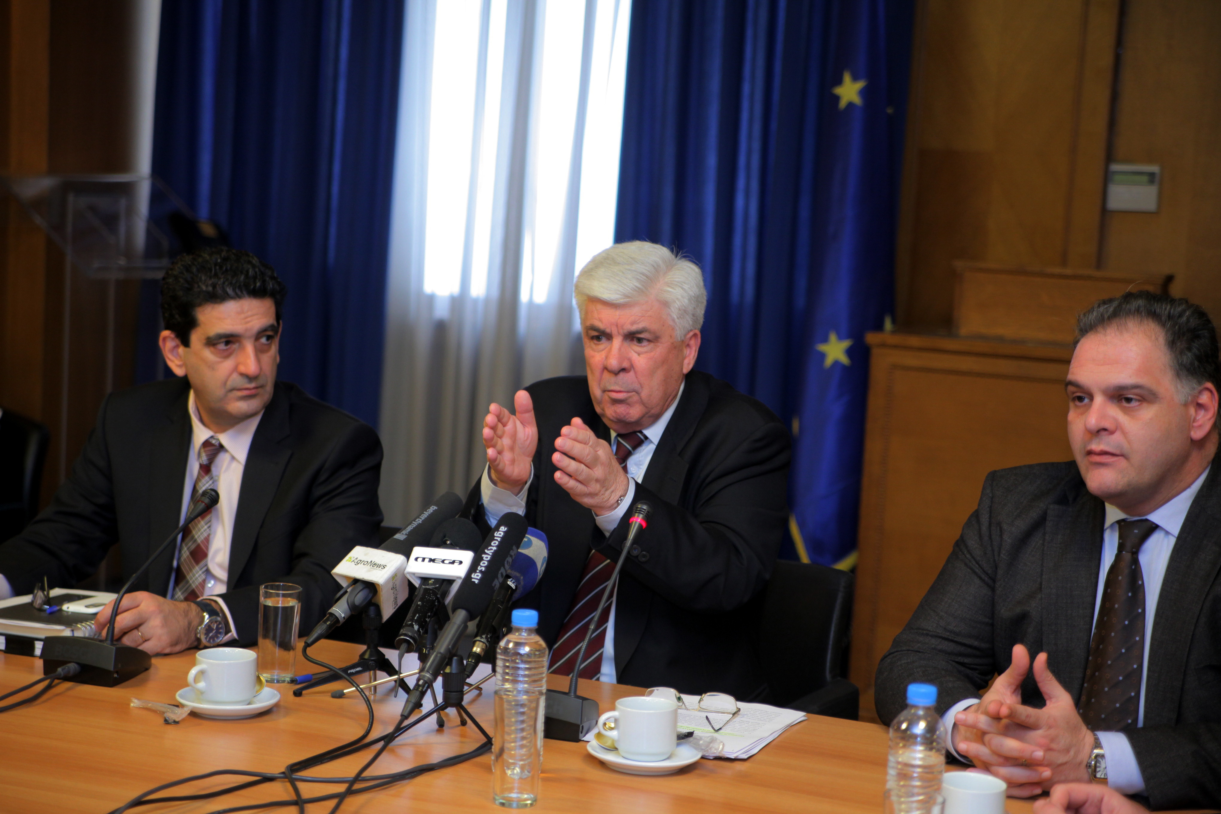 Υπ. Αγροτικής Ανάπτυξης: Να γίνουν εντατικοί έλεγχοι στα εξαγόμενα φορτία με καρπούζια