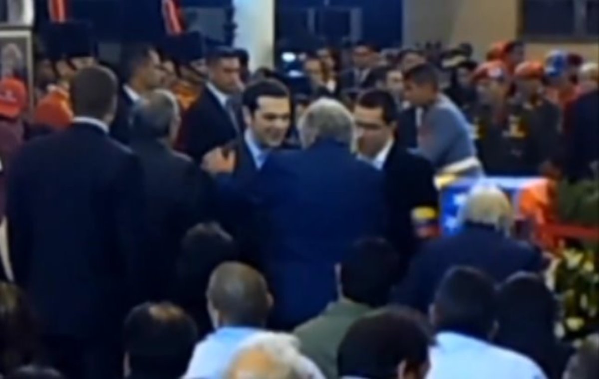 Τσίπρας σε κηδεία Τσάβες