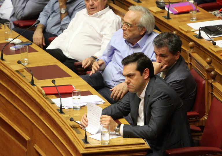 “Εμφύλιος” στον ΣΥΡΙΖΑ και στο βάθος εκλογές – Βολές Ζωής – Βαρουφάκη κατά Τσίπρα – Αποφασισμένος ο πρωθυπουργός να ξεκαθαρίσει… τους λογαριασμούς