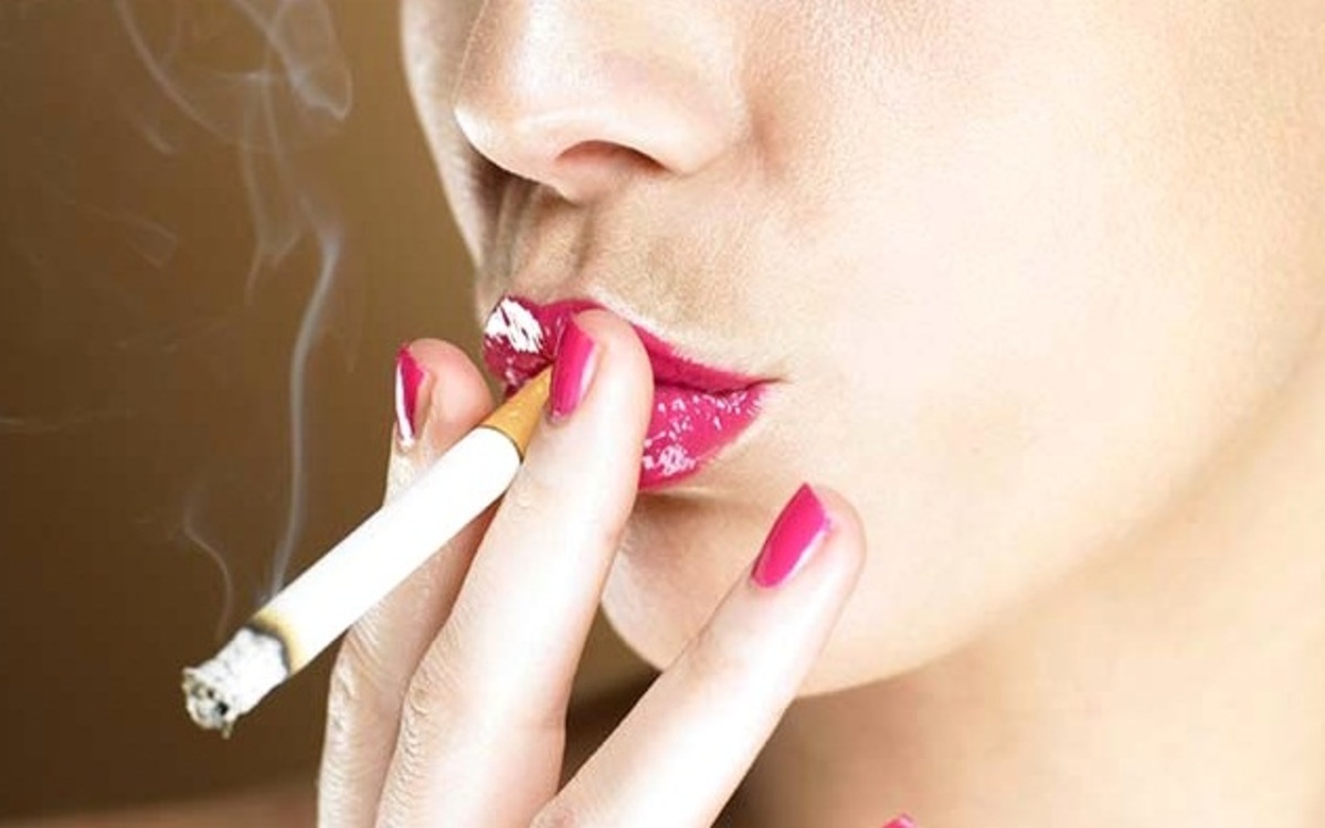 Η Ρωσία απαγορεύει το κάπνισμα από αύριο