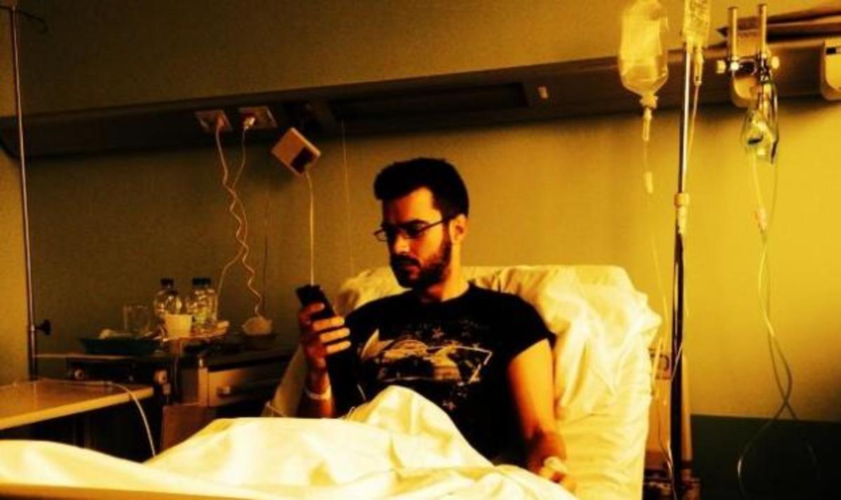 Γ. Τσιμιτσέλης: Το μήνυμα στους φίλους του και η νέα φωτογραφία μετά το χειρουργείο