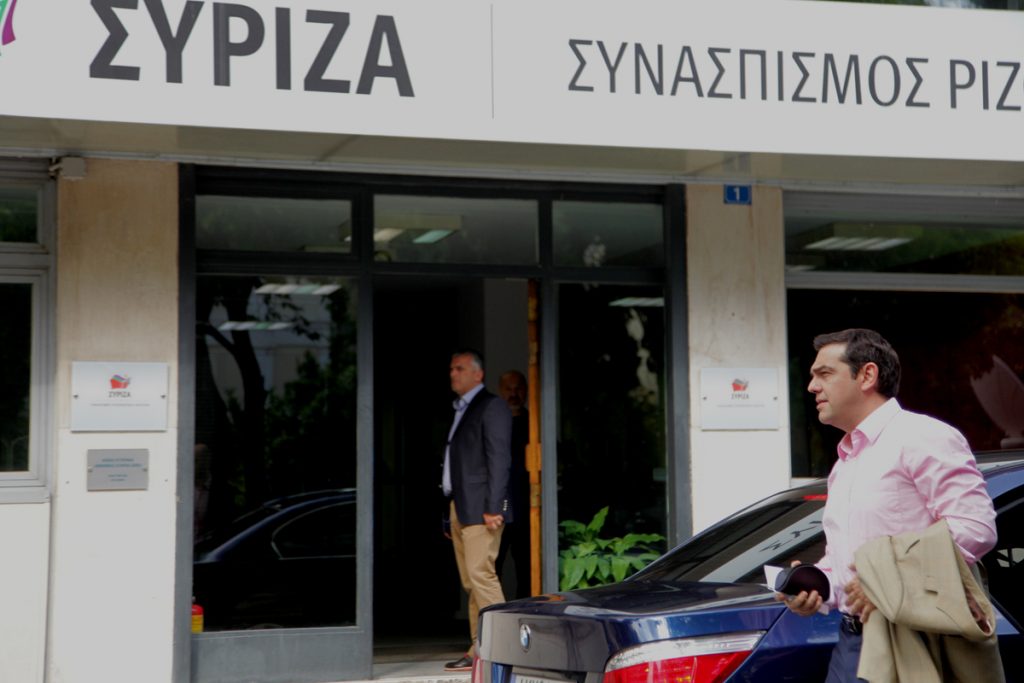 Το μυστικό των “Παραιτηθείτε” και η εργασιοθεραπεία της κυβέρνησης