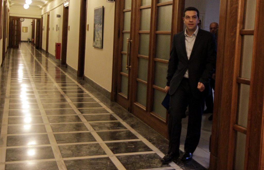 Le Soir: Η λαϊκή εμπιστοσύνη στον Τσίπρα θα ήταν εγκληματικό να σπαταληθεί