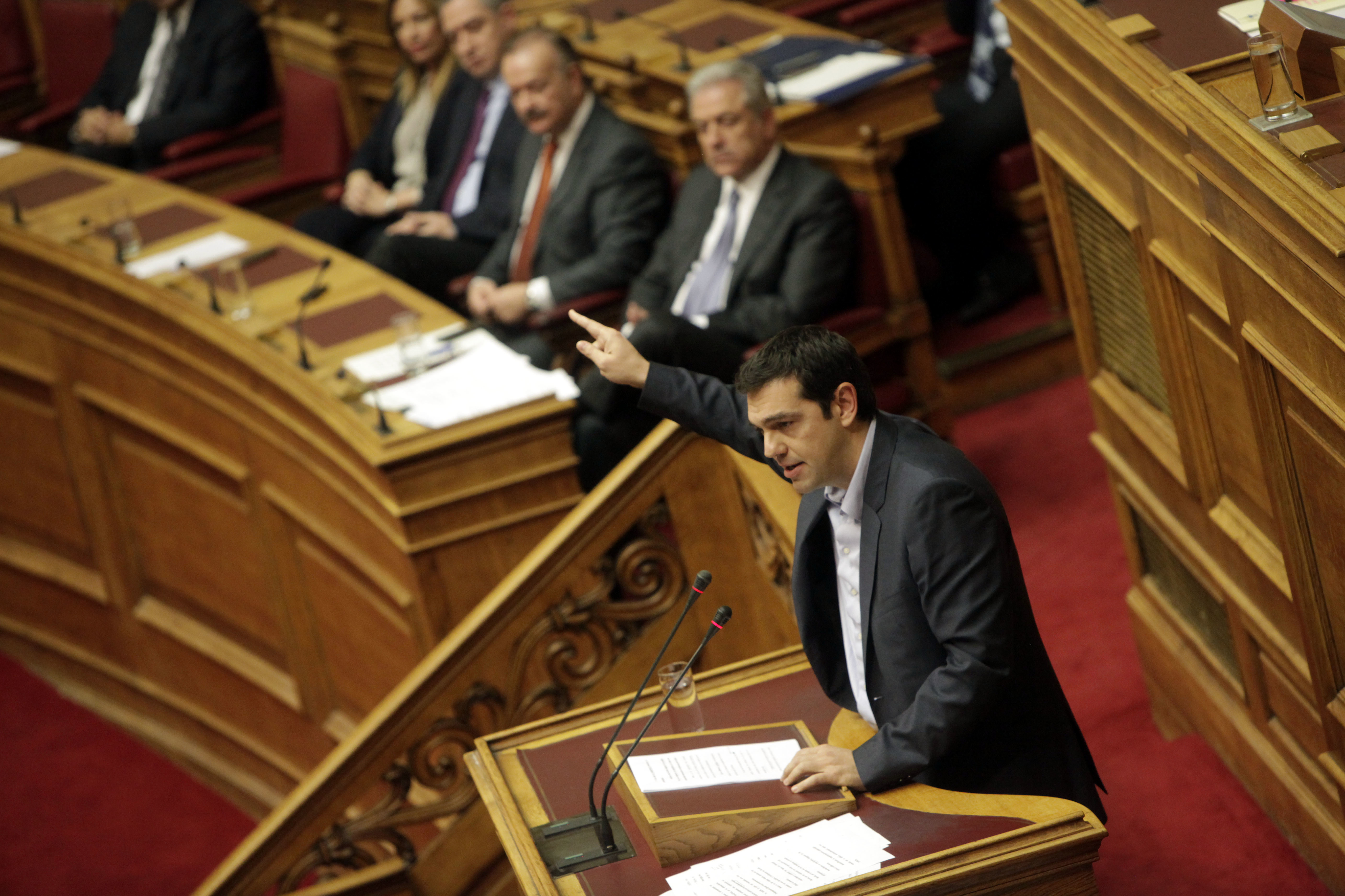 ΣΥΡΙΖΑ για πλειστηριασμούς: Οι εξαθλιωμένοι δανειολήπτες θα παραμείνουν όμηροι των τραπεζών