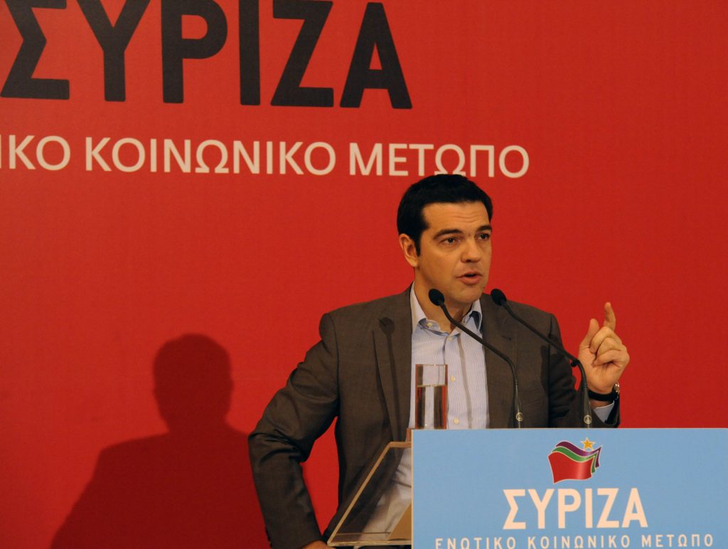 “Λίγο πριν τις γιορτές, η κυβέρνηση Σαμαρά αντί δώρων μοιράζει απολύσεις στο δημόσιο”, δηλώνει ο ΣΥΡΙΖΑ