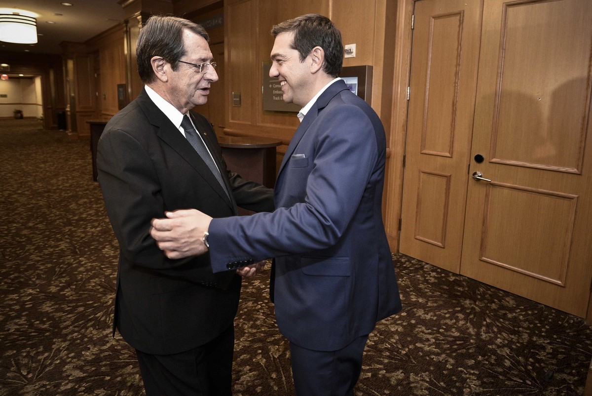 Στην Αθήνα ο Κύπριος πρόεδρος – Θα ενημερώσει Τσίπρα για το Κυπριακό