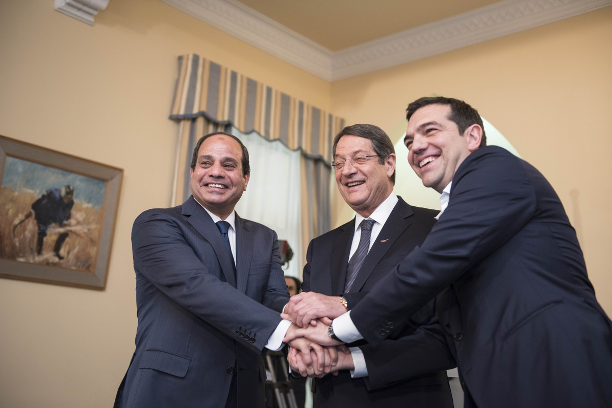 Τσίπρας από Κύπρο: ΑΟΖ όπου δεν εμπλέκονται τρίτες χώρες