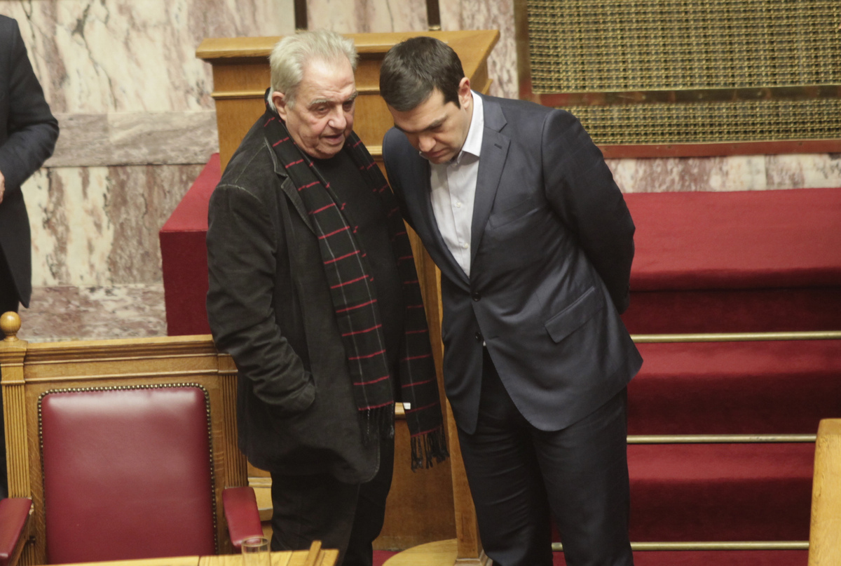 Ο Τσίπρας ανοίγει τα χαρτιά του στην Βουλή – Προάγγελος των όσων θα πει η στάση κορυφαίων του ΣΥΡΙΖΑ