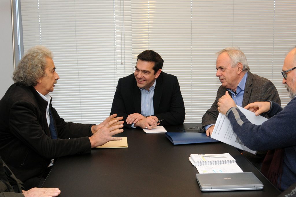 Διαβεβαιώσεις Τσίπρα πως δεν θα καταργήσει το κυνήγι