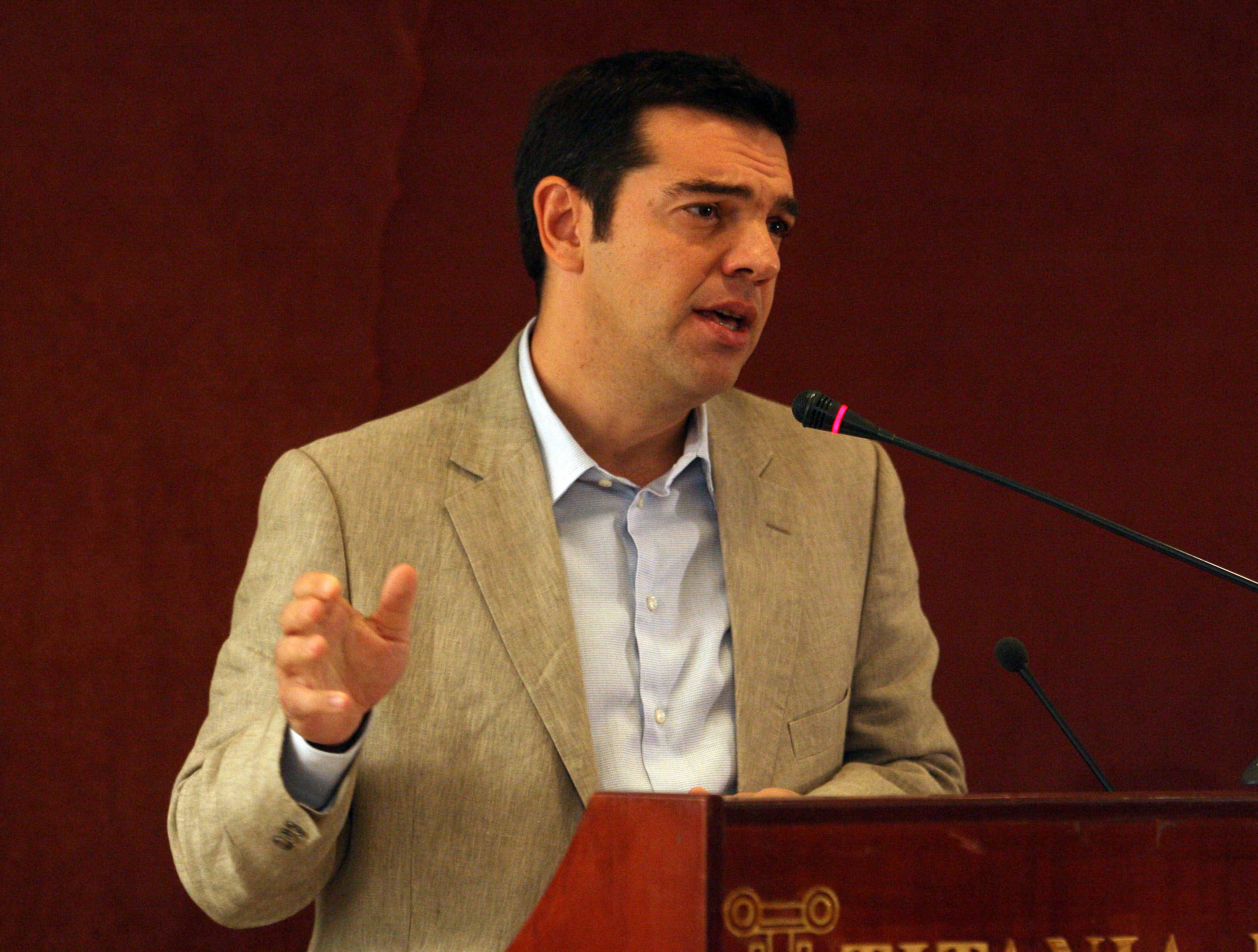 Τσίπρας: Για να μη βγει η Ελλάδα από ευρώ θα πρέπει να εξοντωθούν οι μισθωτοί και οι συνταξιούχοι;