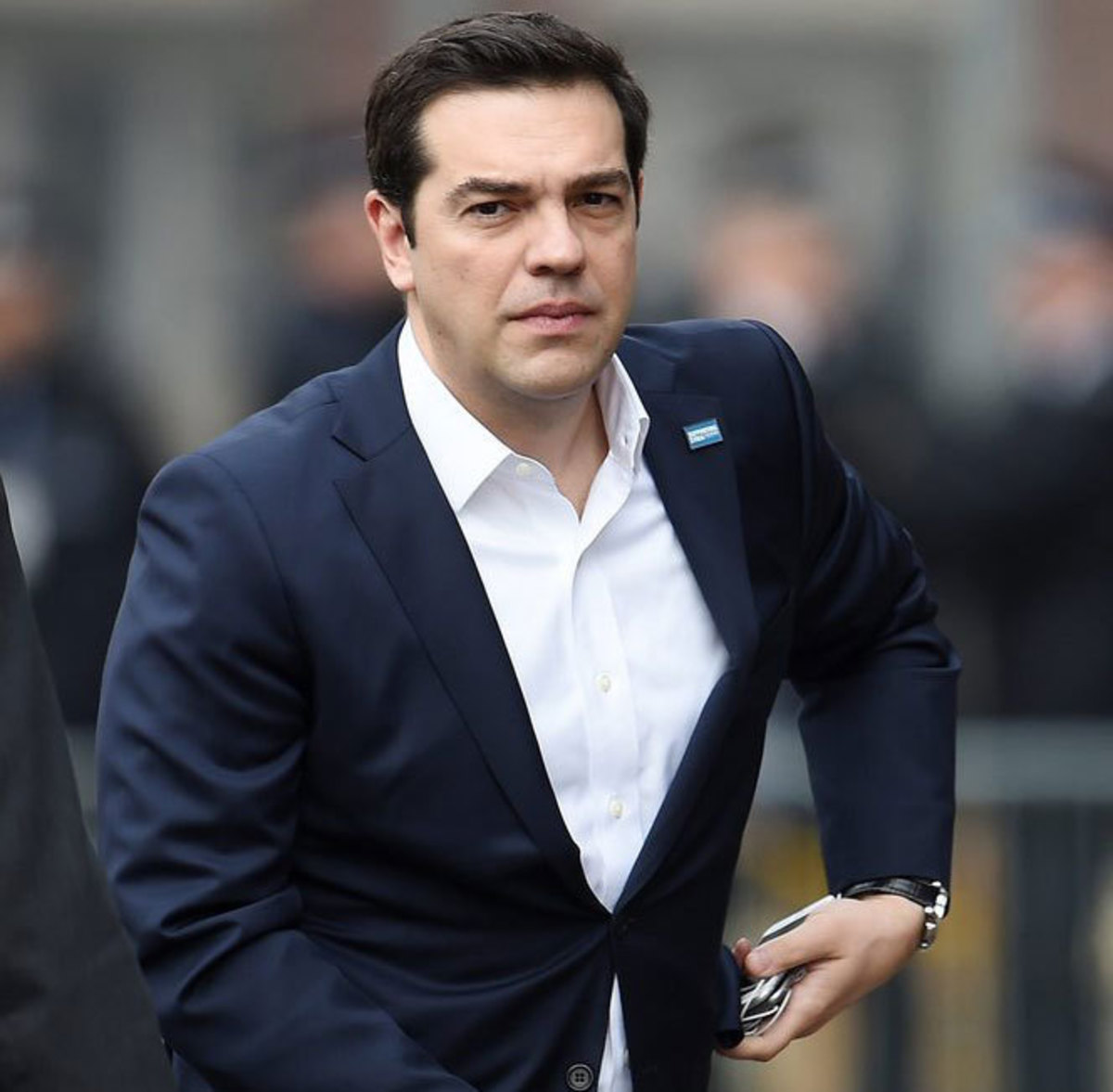 Η… αναποφάσιστη Μπέτυ Μπαζιάνα στο Λονδίνο με τον Αλέξη Τσίπρα