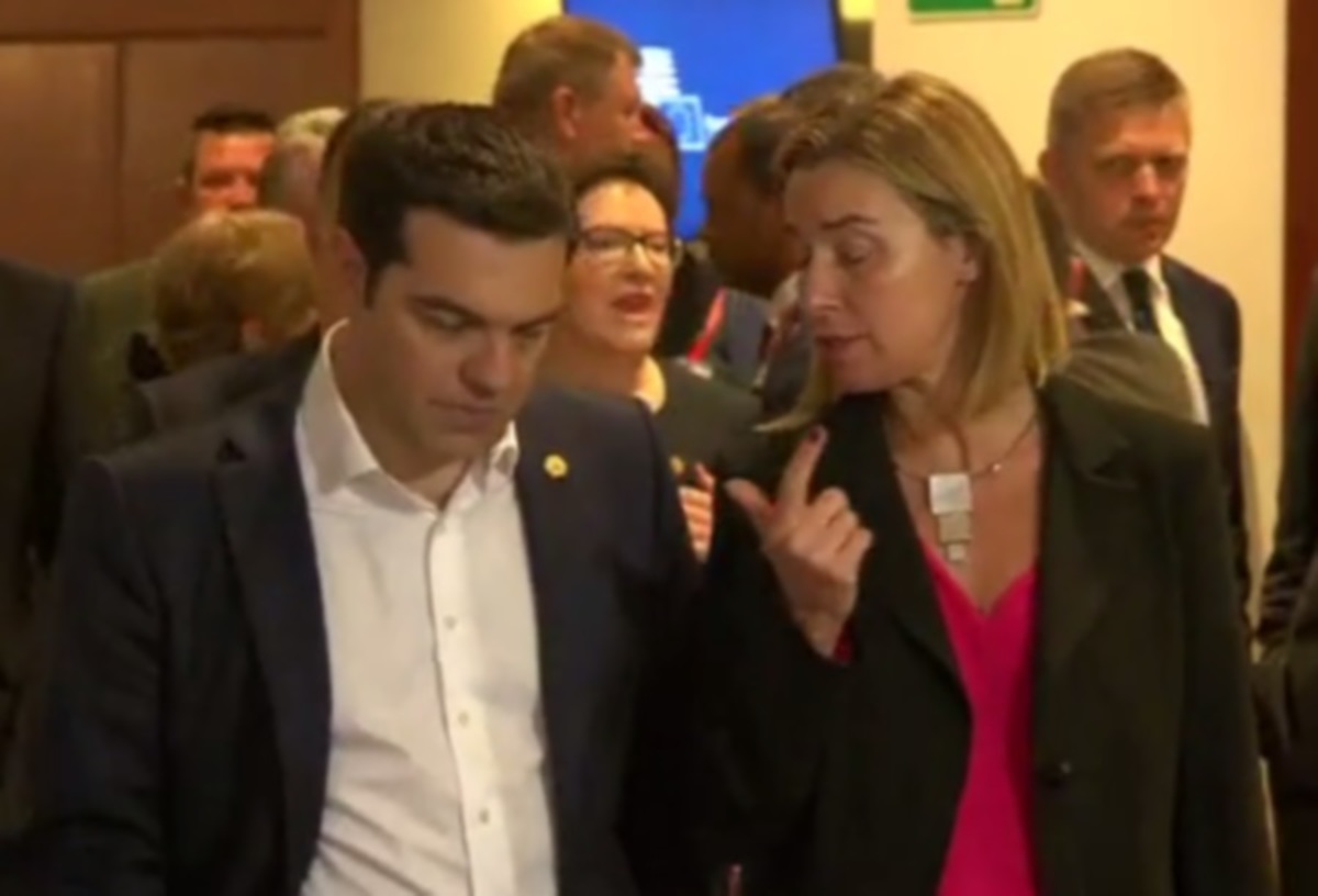 Σοβαρός ο Αλέξης Τσίπρας με παρέα τη Μογκερίνι – ΒΙΝΤΕΟ