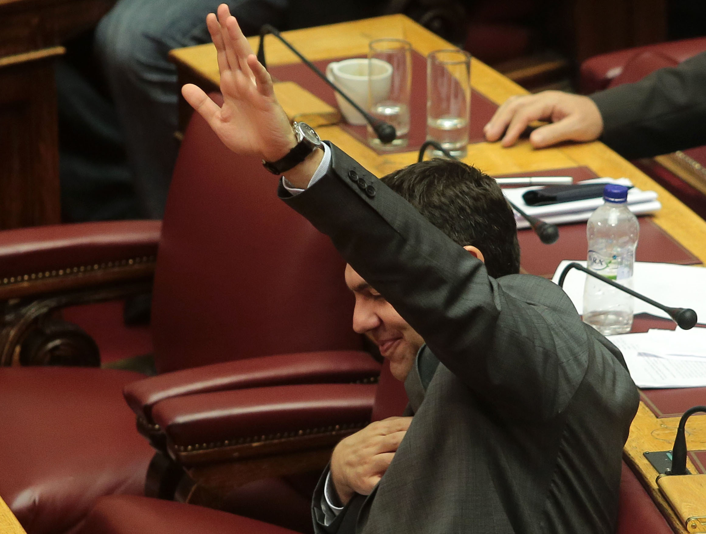Ο Τσίπρας ψήφισε όχι! – VIDEO