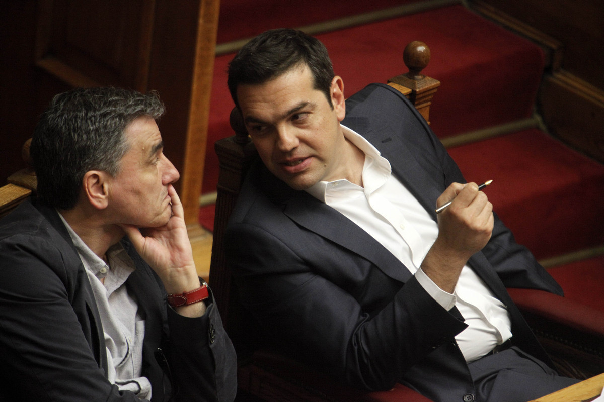 Η Αθήνα κήρυξε πόλεμο στο ΔΝΤ – Τσίπρας: «Ανόητος ο Τόμσεν» – “Αδειασμα” σε ΔΝΤ από Κομισιόν και ESM