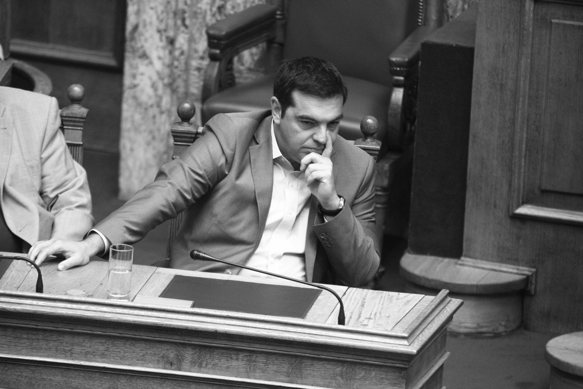 Εκλογικός νόμος: Ψάχνουν 3 “αντάρτες” στο ΠΑΣΟΚ και στο Ποτάμι! – Οι κινήσεις Τσίπρα λίγο πριν την ψήφισή του