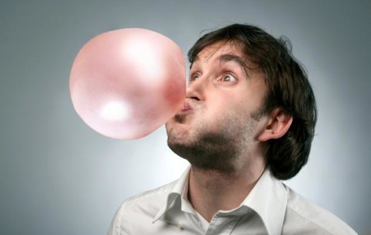 Δείτε τι θα πάθετε αν καταπιείτε μια τσίχλα!