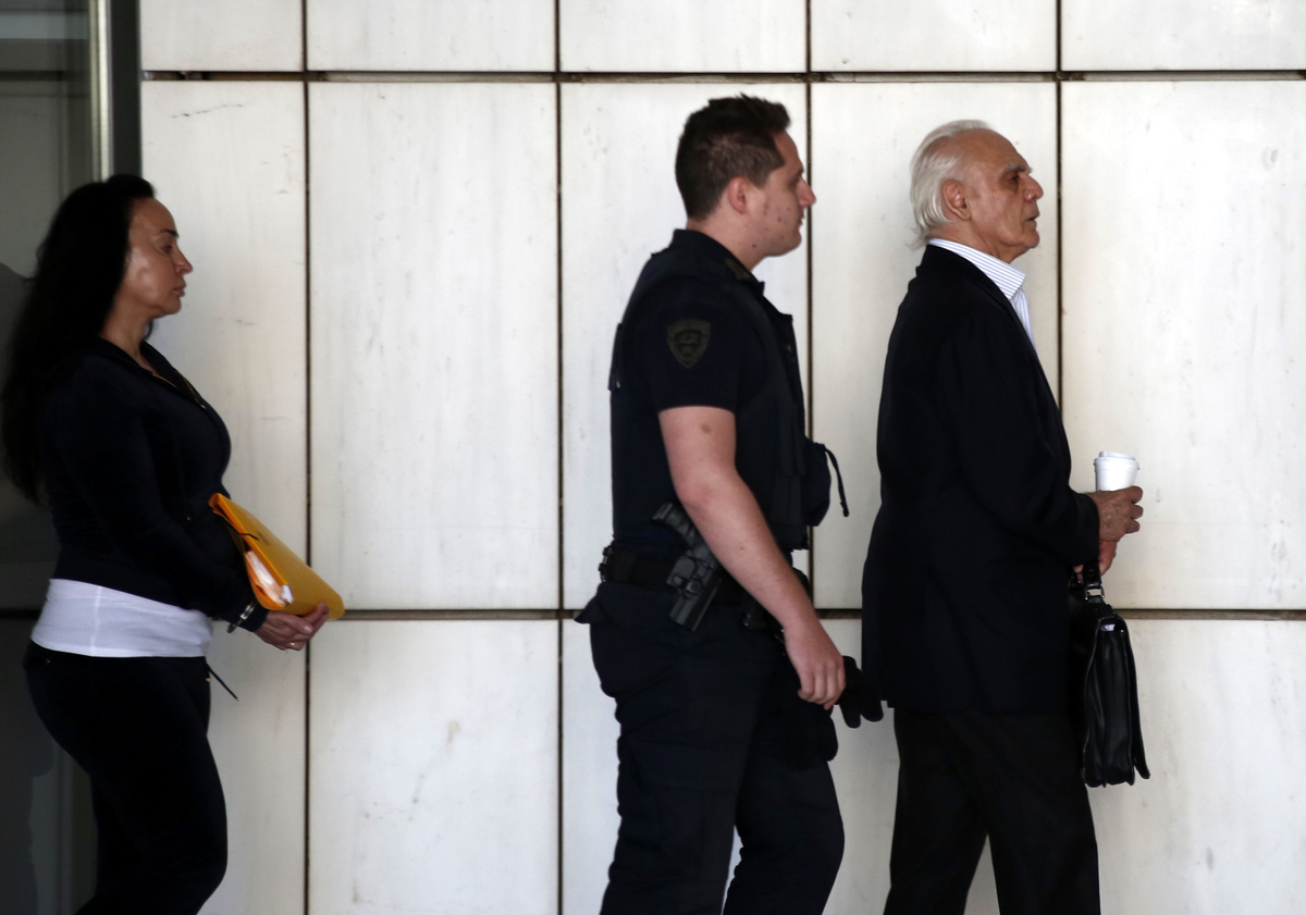 Θύελλα στη δίκη του Άκη Τσοχατζόπουλου – Βενιζέλος: Δεν αιφνιδιάστηκα με τη σύλληψη, λυπάμαι για τον Άκη – Αίτηση αποφυλάκισης από τη Β. Σταμάτη