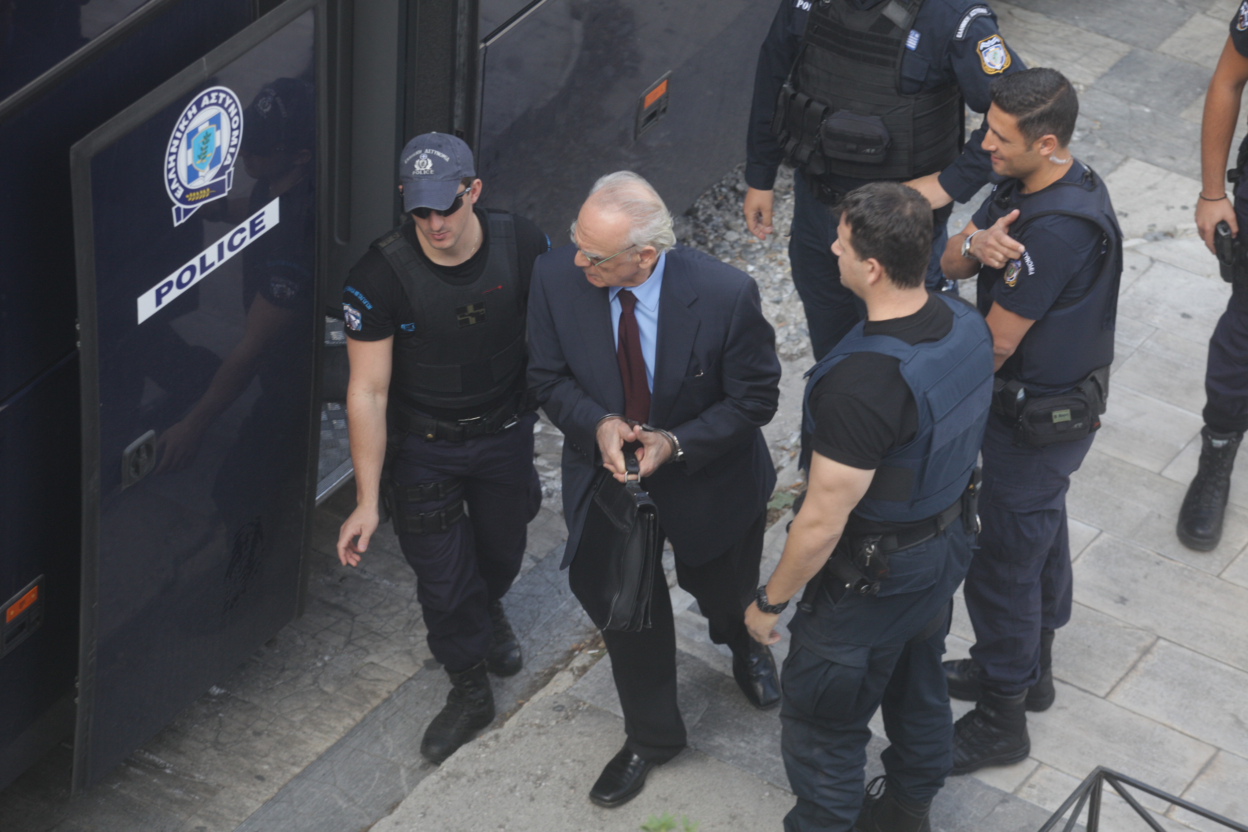 Ξανά στο εδώλιο για τα εξοπλιστικά ο Άκης Τσοχατζόπουλος