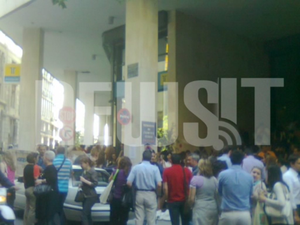 Με κατάληψη των γραφείων της διοίκησης απαντούν οι εργαζόμενοι στο ΤΤ