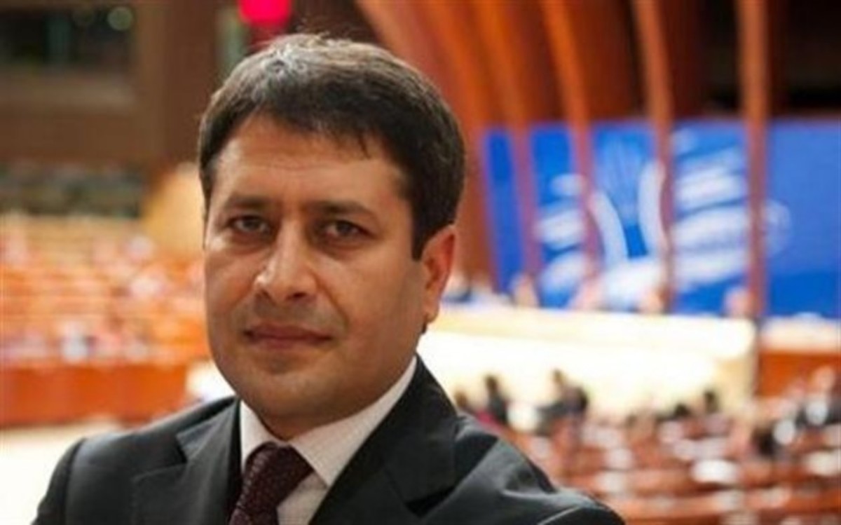 Πουλάνε τρέλα οι Τούρκοι για τα γεγονότα του Παρισιού